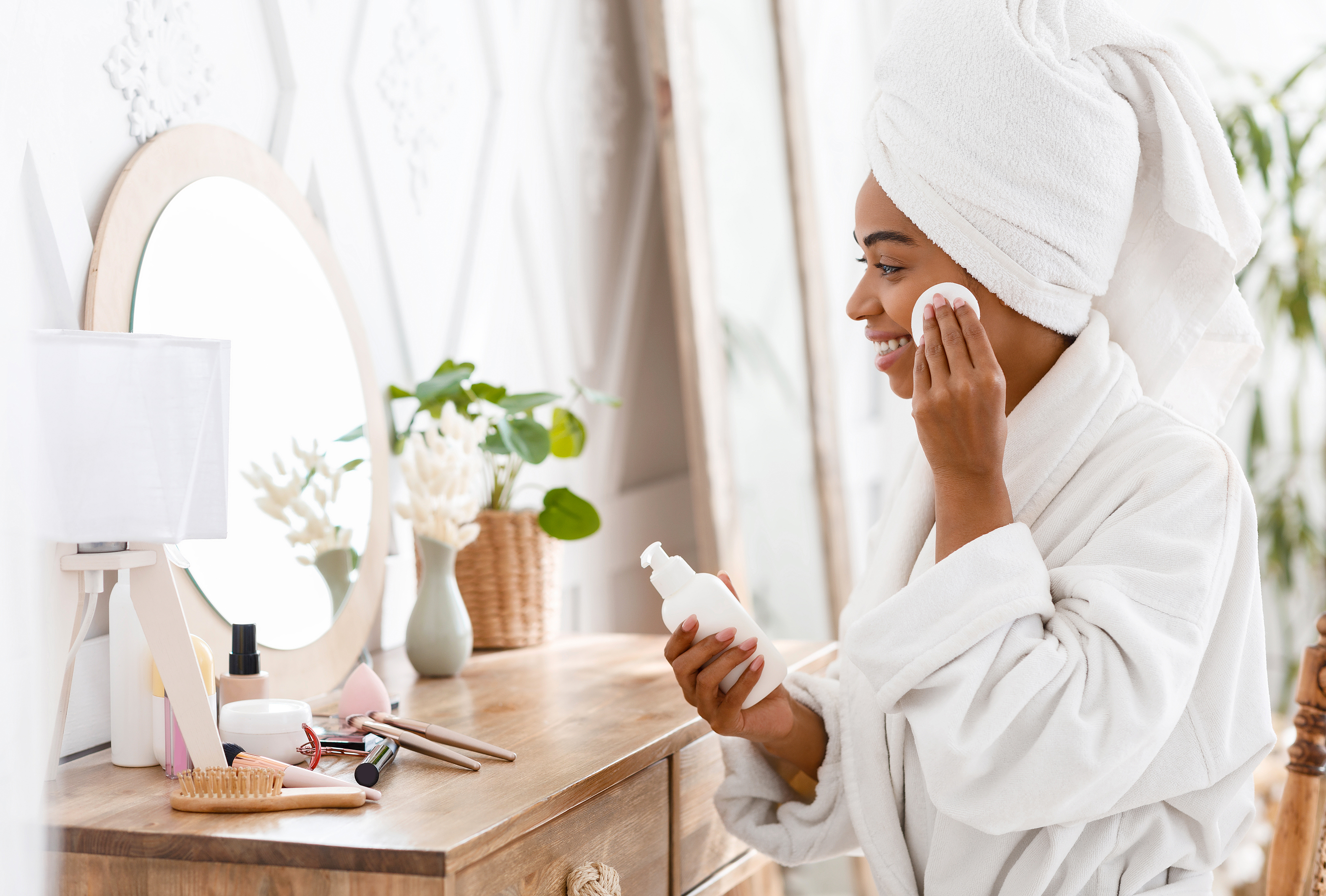 7 Reasons To Exfoliate Your Skin